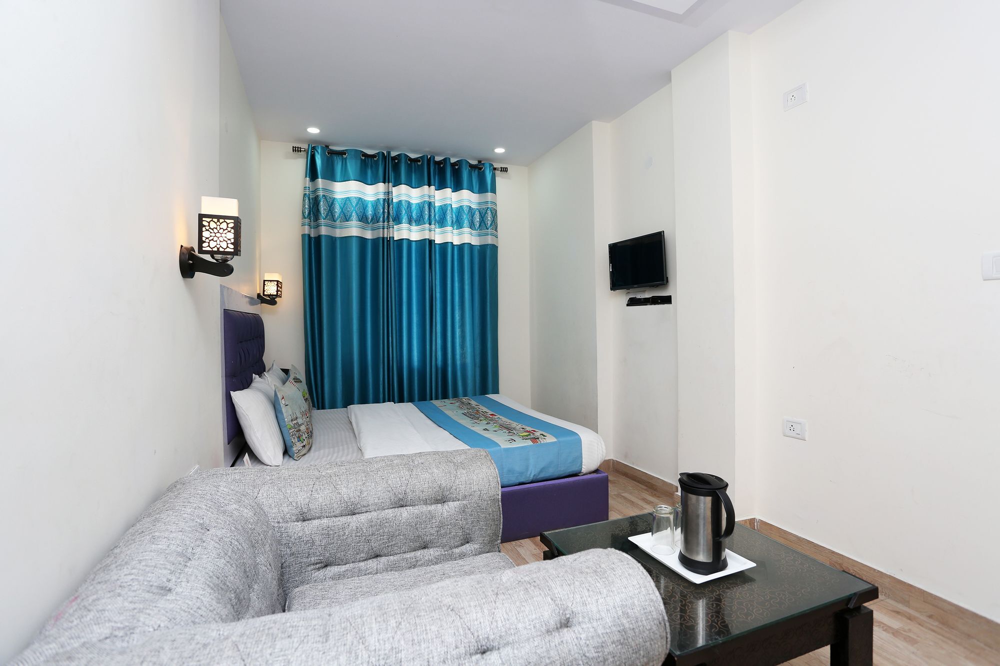 Oyo 9912 Hotel Rock Sea Manali  Bagian luar foto
