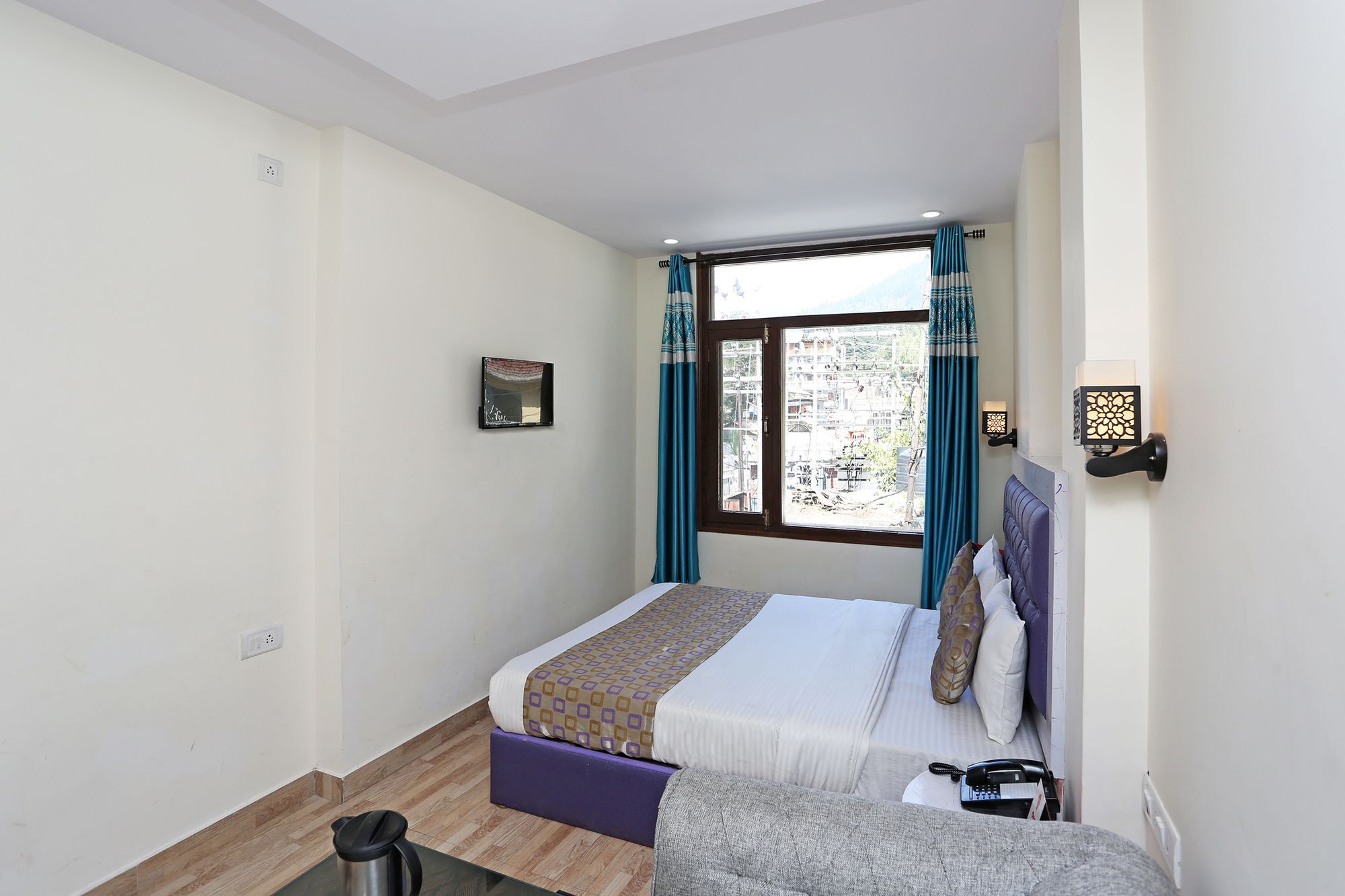 Oyo 9912 Hotel Rock Sea Manali  Bagian luar foto